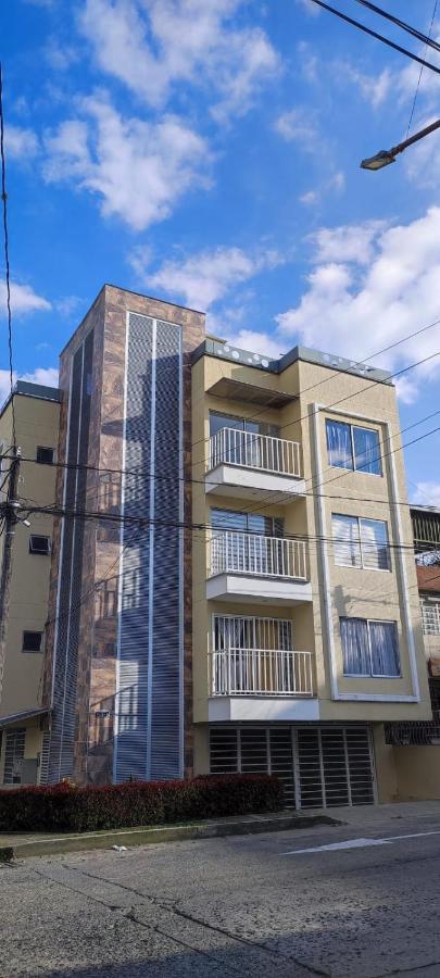 Buena Vista Suites Armenia  Ngoại thất bức ảnh